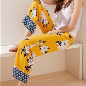 LOFT Floral Wide Leg Pant Medium